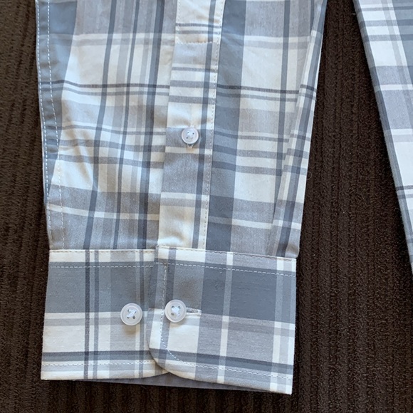 Dress shirt - Picture 9 of 9